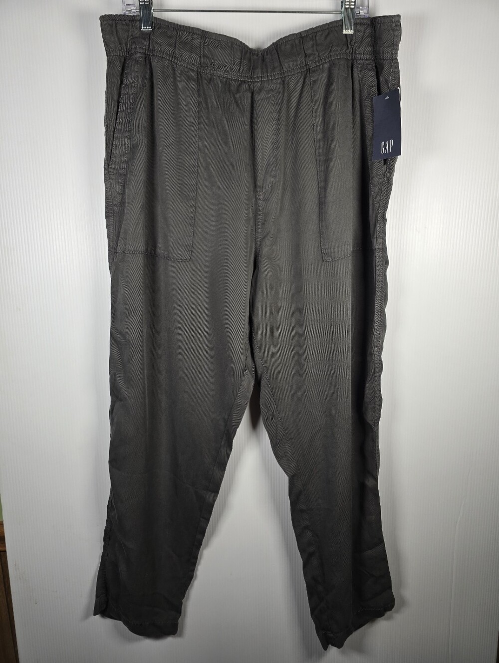 NWT Gap Women's High Rise Tencel Pull On Pants Comfortable Elastic Waist Size XL
